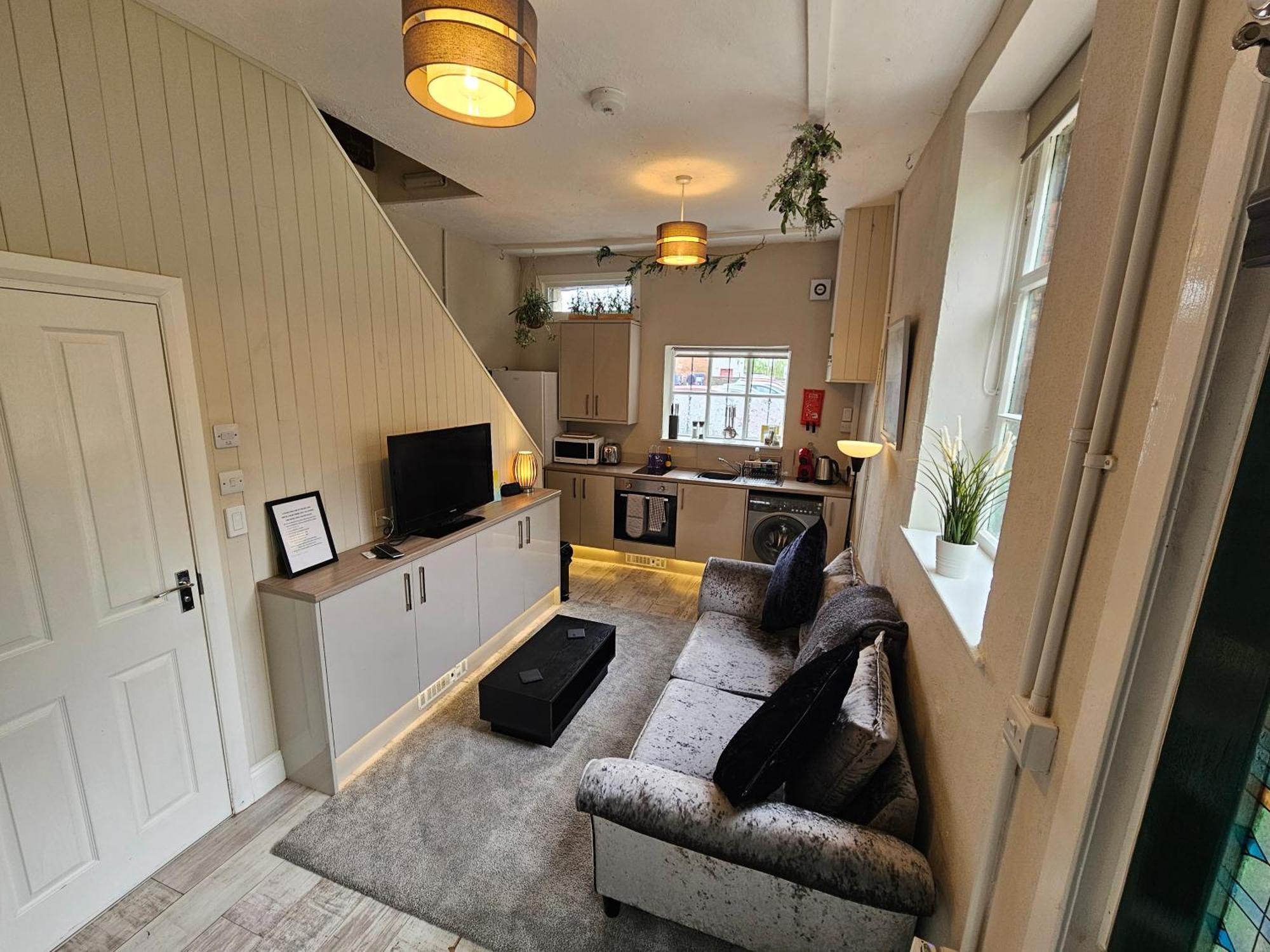 Carlisle Central, Cute Studio Appt, The Cupboard Exterior photo